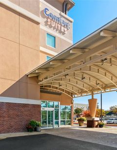 Comfort Suites