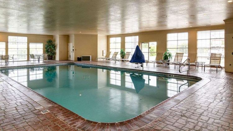 Comfort Suites Pool