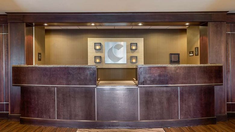 <b>Comfort Inn & Suites Lobby</b>. Images powered by <a href="https://iceportal.shijigroup.com/" title="IcePortal" target="_blank">IcePortal</a>.