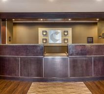 Comfort Inn & Suites Lobby