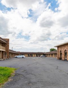 Econo Lodge and Suites Brinkley