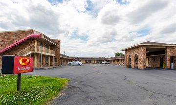 Econo Lodge and Suites Brinkley
