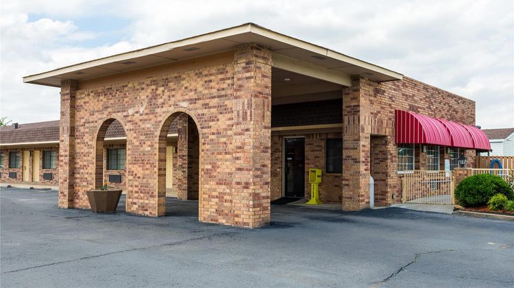 Econo Lodge and Suites Brinkley Exterior