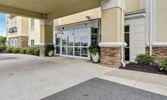 Comfort Suites