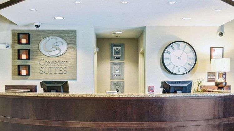 Comfort Suites Lobby