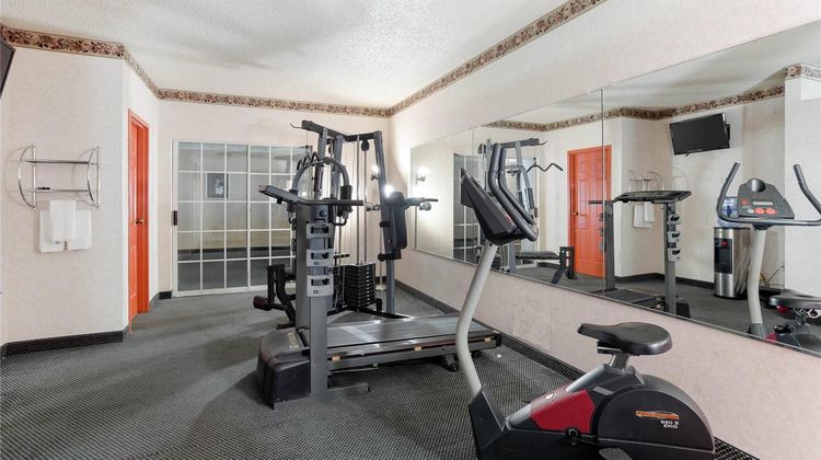 Quality Inn & Suites Paragould Health