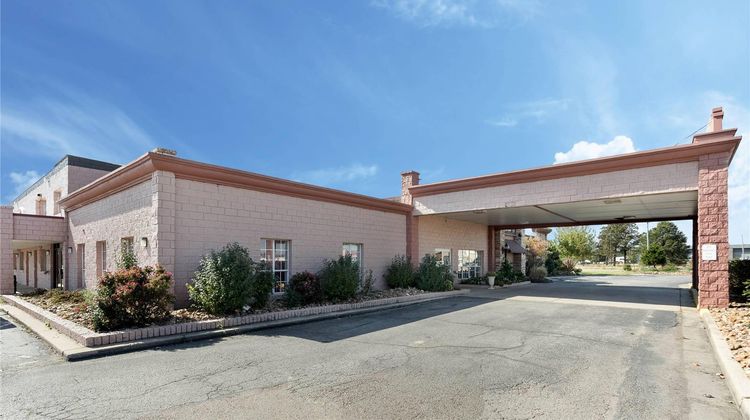 Quality Inn & Suites Paragould Exterior