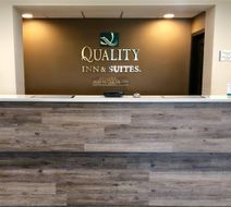Quality Inn & Suites Paragould Lobby