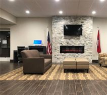 Quality Inn & Suites Paragould Lobby