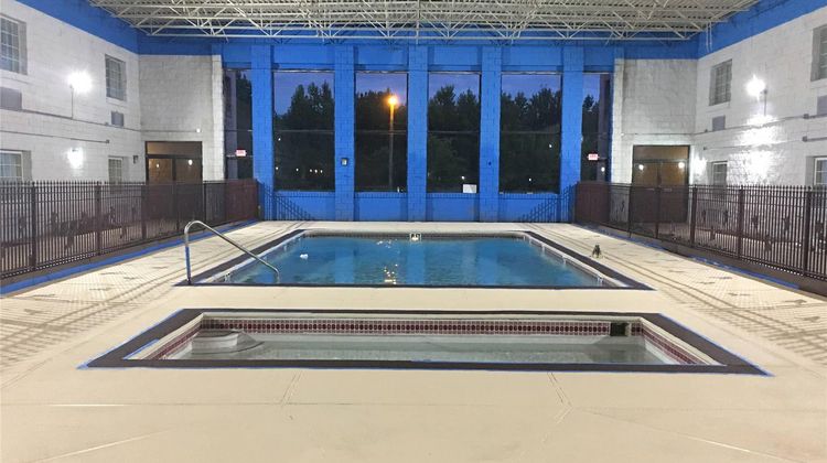 Quality Inn & Suites Paragould Pool