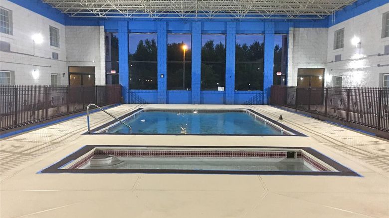 <b>Quality Inn & Suites Paragould Pool</b>. Images powered by <a href="https://iceportal.shijigroup.com/" title="IcePortal" target="_blank">IcePortal</a>.