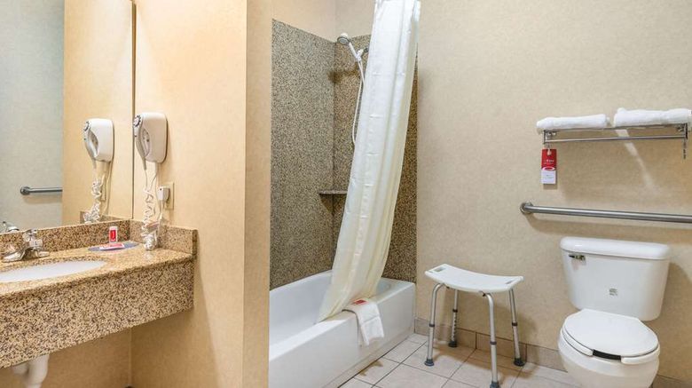 <b>Econo Lodge Inn & Suites Suite</b>. Images powered by <a href="https://iceportal.shijigroup.com/" title="IcePortal" target="_blank">IcePortal</a>.