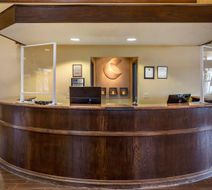 Comfort Suites Lobby