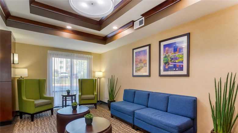 <b>Comfort Suites Little Rock Lobby</b>. Images powered by <a href="https://iceportal.shijigroup.com/" title="IcePortal" target="_blank">IcePortal</a>.