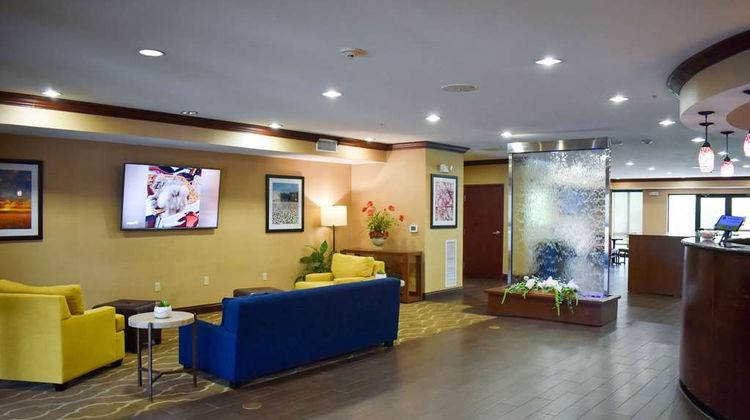 Comfort Suites Lobby