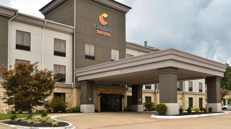 Comfort Suites Exterior