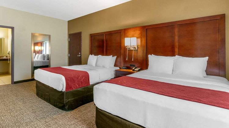 Comfort Suites Suite