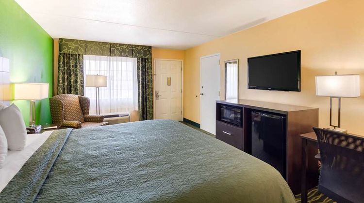 Quality Inn Siloam Springs Room