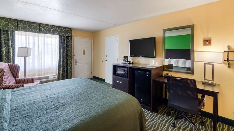 Quality Inn Siloam Springs Room