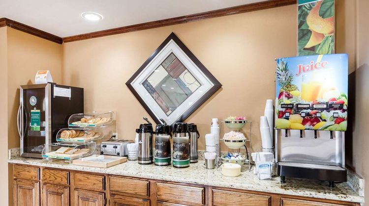 Quality Inn Siloam Springs Restaurant