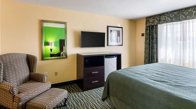 <b>Quality Inn Siloam Springs Suite</b>. Images powered by <a href="https://iceportal.shijigroup.com/" title="IcePortal" target="_blank">IcePortal</a>.