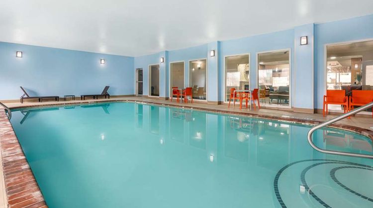 Comfort Inn and Suites Conway Pool