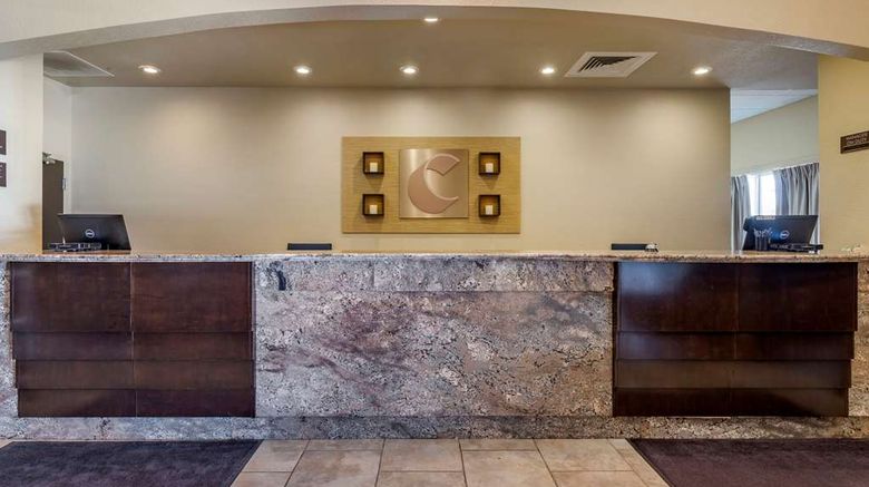 <b>Comfort Inn Crystal Bridges, Bentonville Lobby</b>. Images powered by <a href="https://iceportal.shijigroup.com/" title="IcePortal" target="_blank">IcePortal</a>.