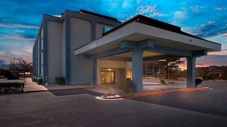 Quality Inn & Stes Exterior