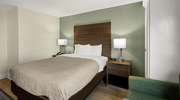 Quality Inn & Stes Room