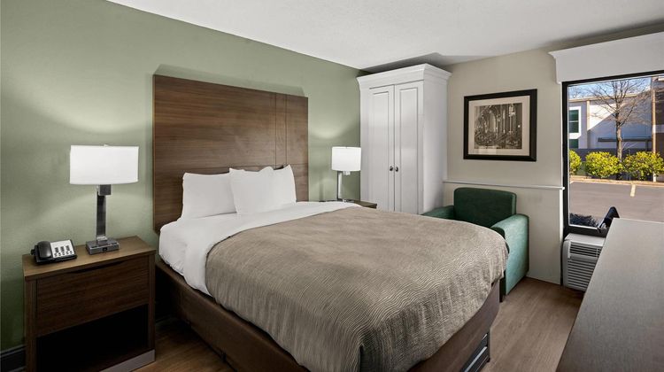 Quality Inn & Stes Room