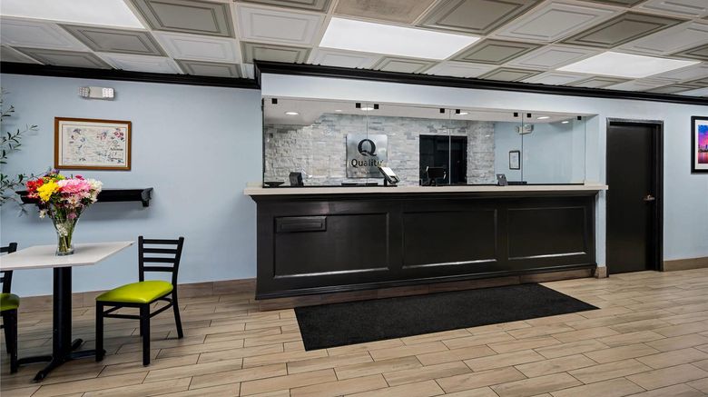 <b>Quality Inn & Stes Lobby</b>. Images powered by <a href="https://iceportal.shijigroup.com/" title="IcePortal" target="_blank">IcePortal</a>.