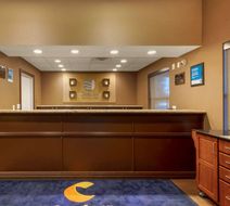 Comfort Inn & Suites Lobby