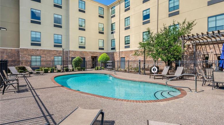 <b>Comfort Inn & Suites Pool</b>. Images powered by <a href="https://iceportal.shijigroup.com/" title="IcePortal" target="_blank">IcePortal</a>.