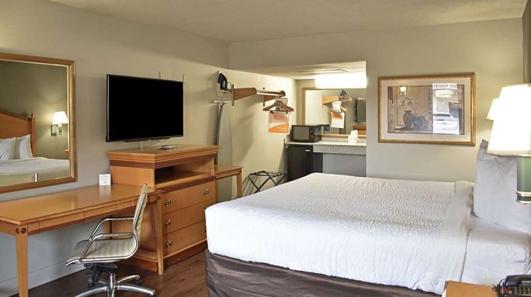 Rodeway Inn Room