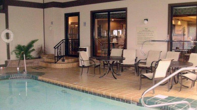 <b>Quality Inn, Searcy Pool</b>. Images powered by <a href="https://iceportal.shijigroup.com/" title="IcePortal" target="_blank">IcePortal</a>.