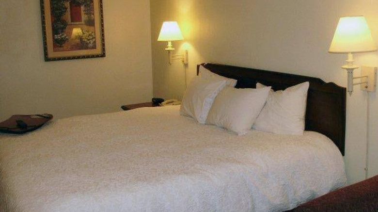<b>Quality Inn, Searcy Room</b>. Images powered by <a href="https://iceportal.shijigroup.com/" title="IcePortal" target="_blank">IcePortal</a>.