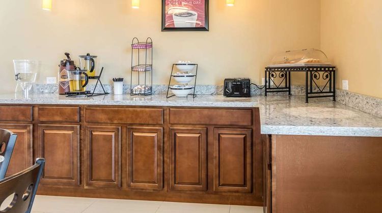 Econo Lodge Inn & Suites Restaurant