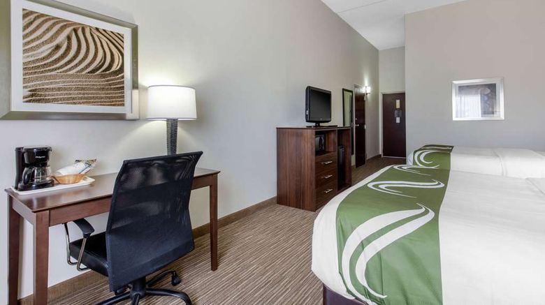 <b>Quality Inn & Suites Mountain Home Room</b>. Images powered by <a href="https://iceportal.shijigroup.com/" title="IcePortal" target="_blank">IcePortal</a>.