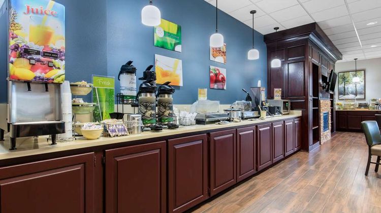 Quality Inn & Suites Mountain Home Restaurant