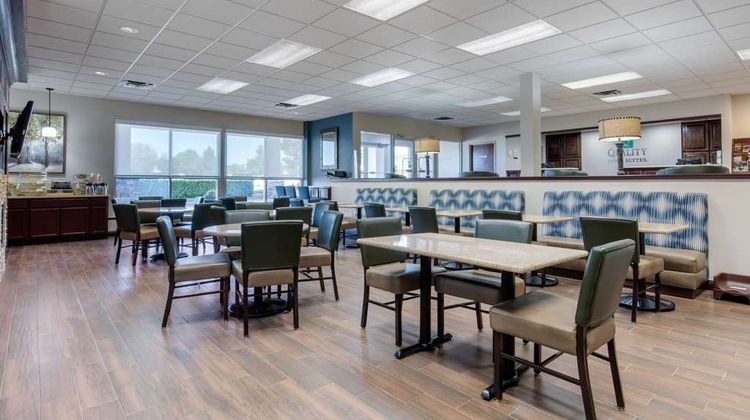 Quality Inn & Suites Mountain Home Restaurant