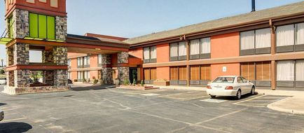 Quality Inn Exterior