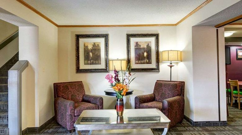 <b>Quality Inn Lobby</b>. Images powered by <a href="https://iceportal.shijigroup.com/" title="IcePortal" target="_blank">IcePortal</a>.
