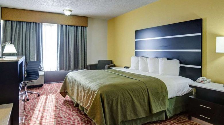 <b>Quality Inn Room</b>. Images powered by <a href="https://iceportal.shijigroup.com/" title="IcePortal" target="_blank">IcePortal</a>.
