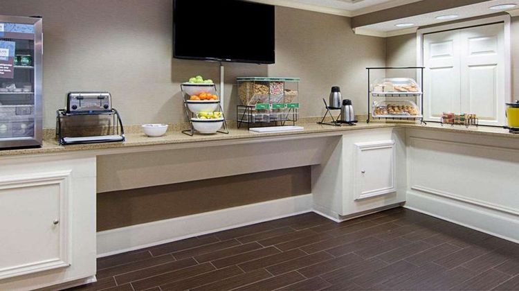 Quality Inn & Suites West Restaurant