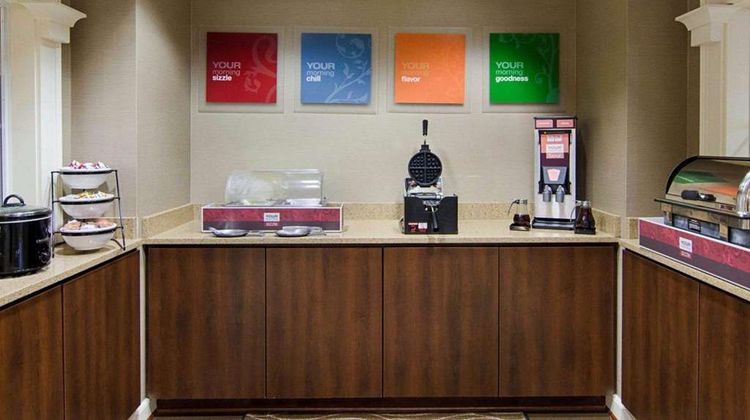 Quality Inn & Suites West Restaurant