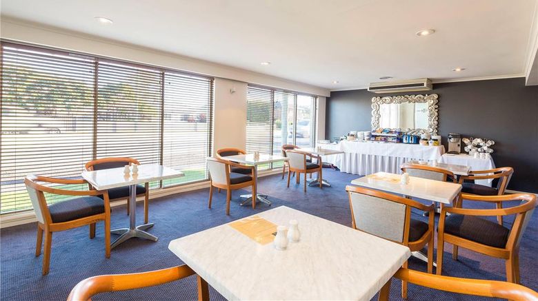 <b>Comfort Inn All Seasons Restaurant</b>. Images powered by <a href="https://iceportal.shijigroup.com/" title="IcePortal" target="_blank">IcePortal</a>.