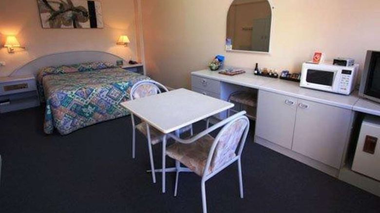 <b>Comfort Inn Crystal Room</b>. Images powered by <a href="https://iceportal.shijigroup.com/" title="IcePortal" target="_blank">IcePortal</a>.