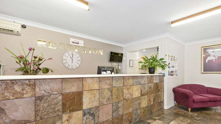 Comfort Inn Centrepoint Lobby