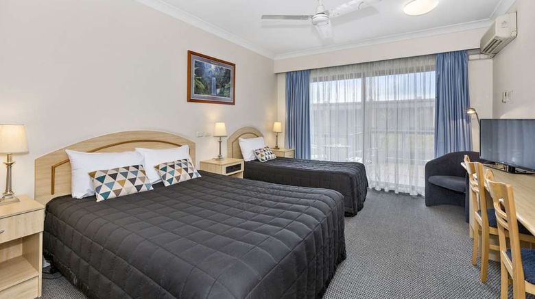 <b>Comfort Inn Centrepoint Room</b>. Images powered by <a href="https://iceportal.shijigroup.com/" title="IcePortal" target="_blank">IcePortal</a>.