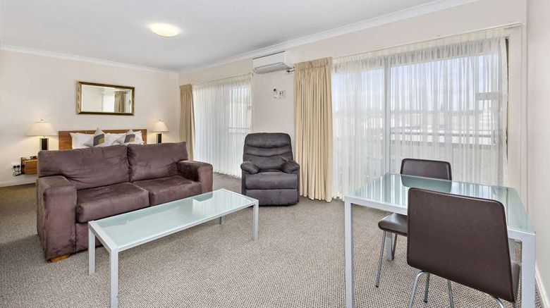 <b>Comfort Inn Centrepoint Room</b>. Images powered by <a href="https://iceportal.shijigroup.com/" title="IcePortal" target="_blank">IcePortal</a>.